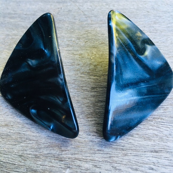 Unique stone earrings! - Picture 2 of 4